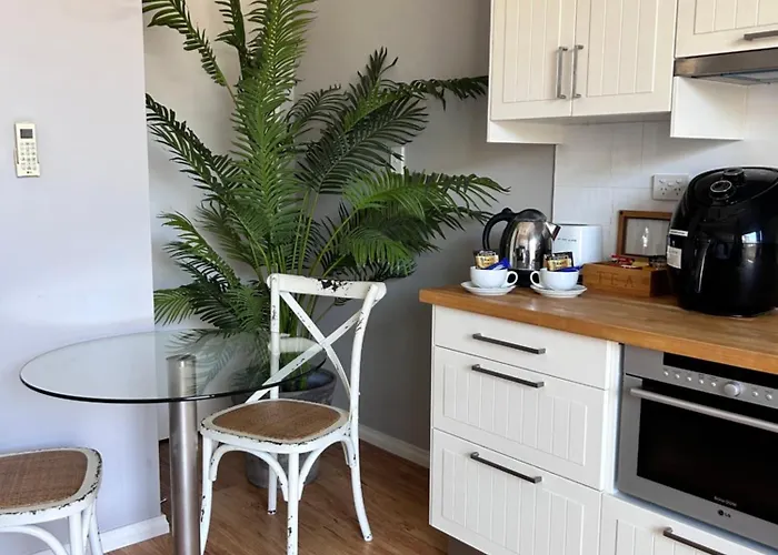 Fremantle Boutique Accommodation - Maand Up
