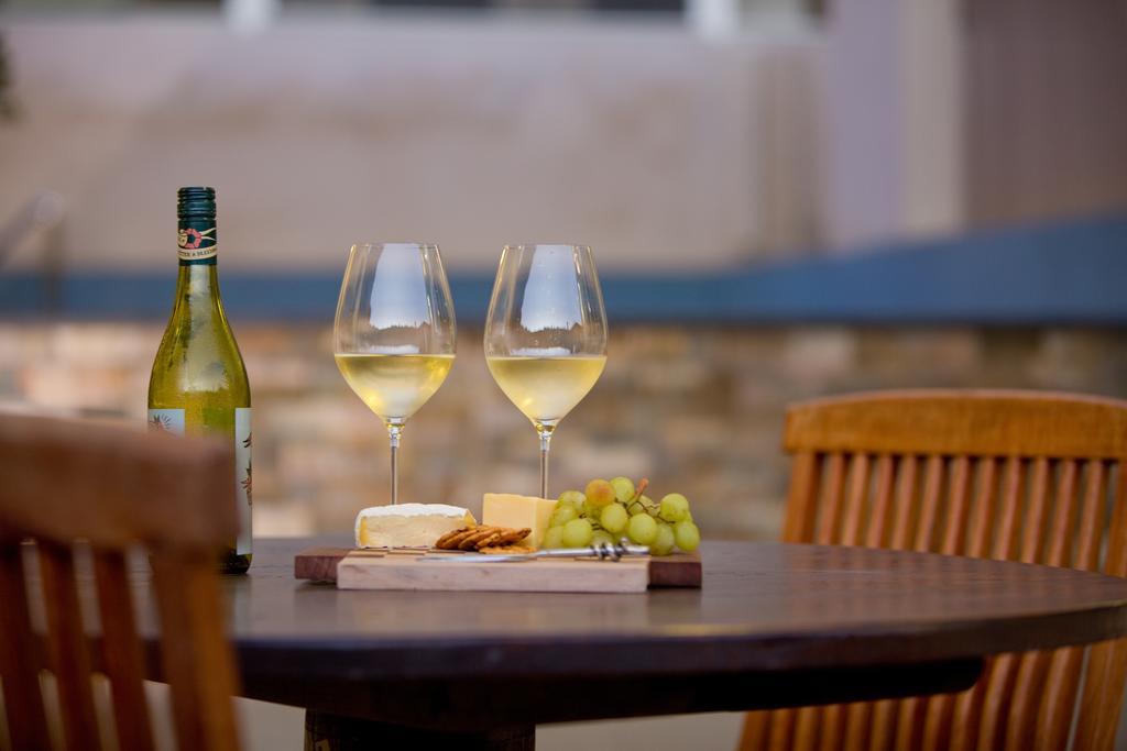 Boutique - Maand Up Fremantle